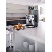 Кофемашина Delonghi ESAM 4200.S