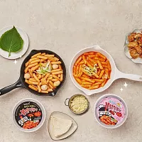 Рисовые палочки Samyang Topokki Булдак острая курица, 185 гр