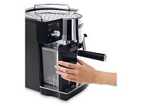 Кофеварка DeLonghi EC 820 B