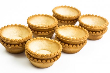 depositphotos_149632178-stock-photo-tartlets-empty-on-white-background.jpg
