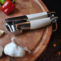 Пресс для чеснока кремовый KG132AC Kitchenaid
